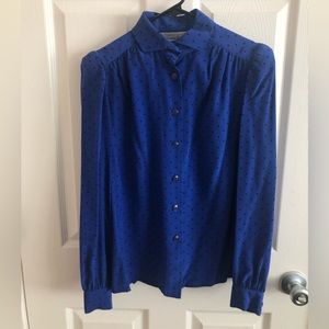 Adrianna Papell vintage 100% silk blue and black polka dot button up blouse